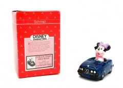 Minni im Cabrio BMW E30 (SCHMID DISNEY CHARACTERS) Porzellanfigur