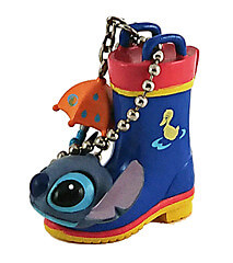 Stitch-Stiefel mit Kettchen