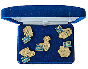 Walt Disney Classics Collection Fifth Anniversary Pin Set 1992-1996